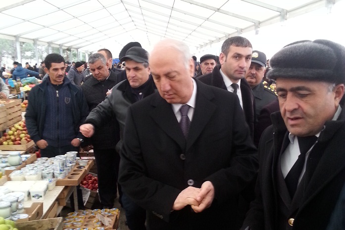 `Probleminiz varsa, mənə deyin` - İcra başçısı 